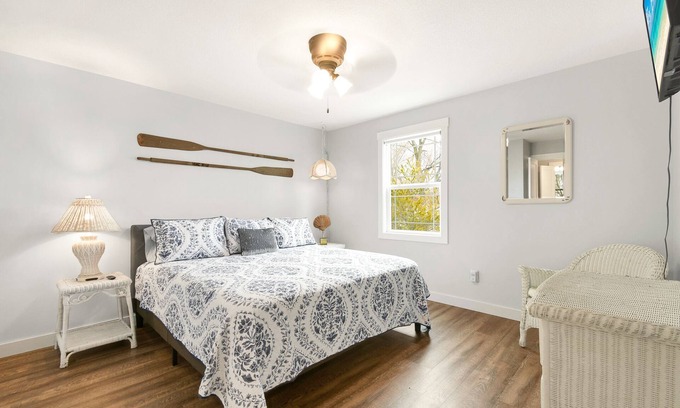 Syracuse House | Summer Special! 6-Bed Channel Home!