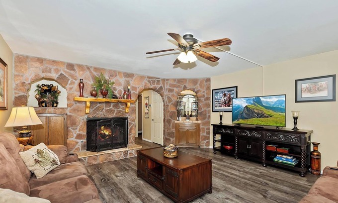 Summit Estates Cabin | Summit Adventure Condo by Destination Big Bear: Steps from Snow Summit Resort! Multiple Balconies!