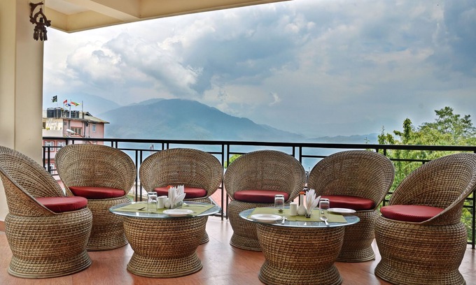 Pelling Hotel | Summit Newa Regency