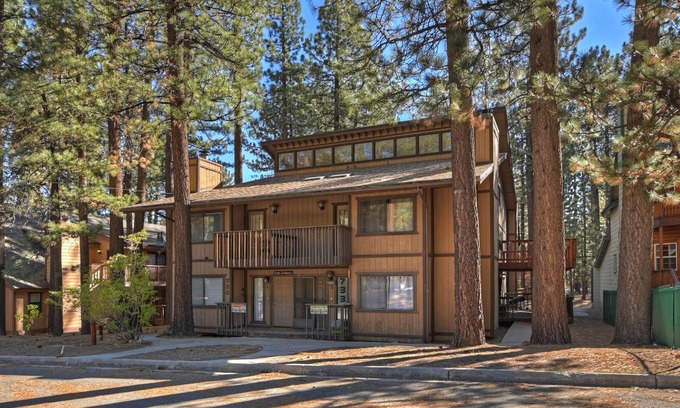 Summit Estates Condo | Summit Run by Destination Big Bear: Walking Distance to Snow Summit! Close to the Lake! Minutes from the Village!