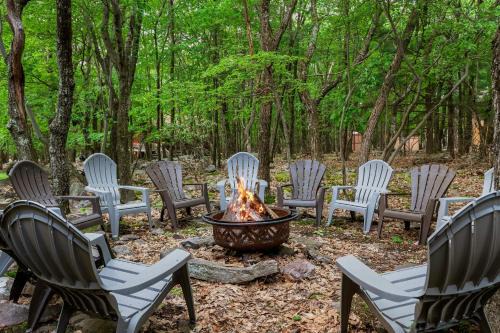 Lake Harmony Estates House | Summit Shores Tranquil Escape Designed for Groups w Fire Pit Game Room
