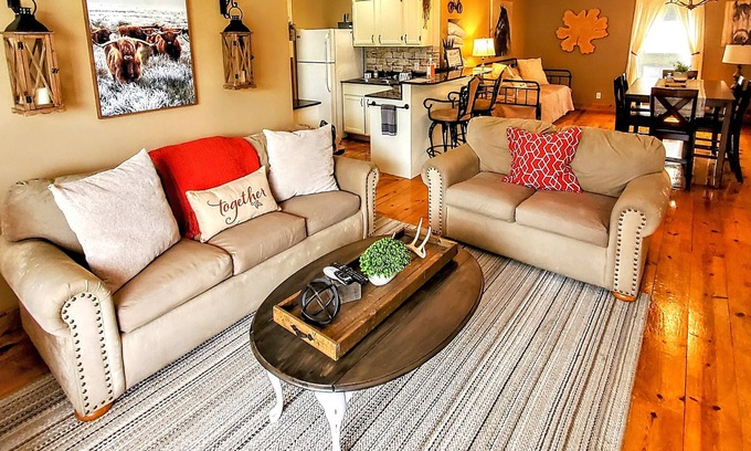 Barnhart House | Summit View - Cozy spot with a view! Outdoor pool & pet friendly!