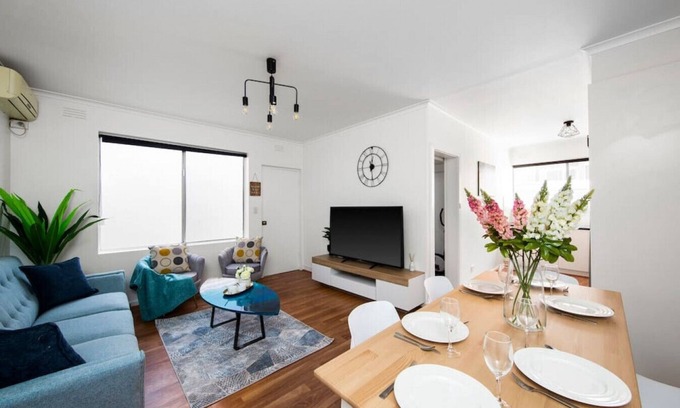 Albert Park House | Sun and Sand Albert Park