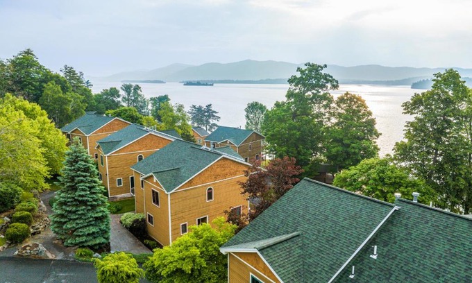 Lake George Resort | Sun Castle Resort