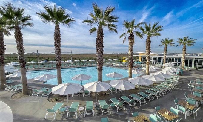 Lincoln Acres Hotel | Sun Outdoors San Diego Bay
