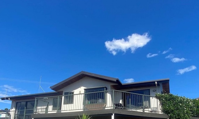 Kaiteriteri House | Sun ,Sea 3 Bedroom Holiday Home