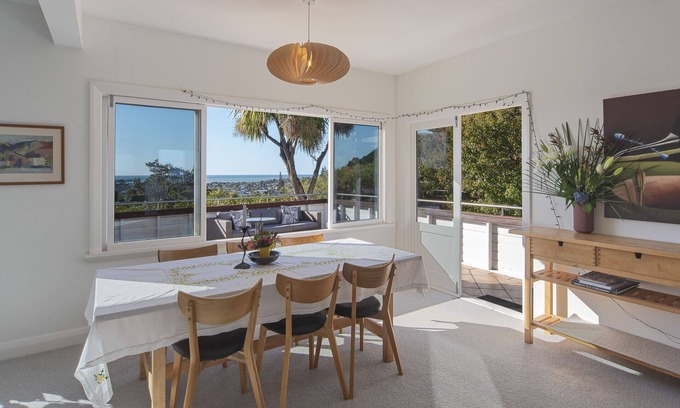 Nelson House | Sun, Sea & City - Central Location with Exceptional Views! Min. 1 Month Stay