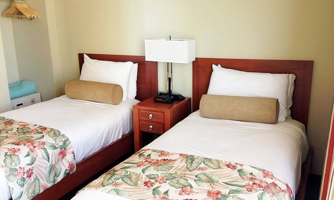 Waikiki Hotel | Sun-Soaked Balcony with Ocean Views, Walk to Beach, Shops, & Cafés