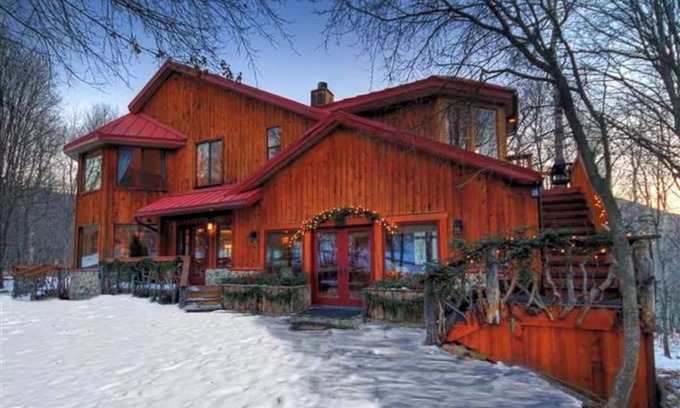 Sundance Cabin | Sundance Curated Lux Treetop Ski Cabin, Mountain Views, Real Log fireplace, Pine