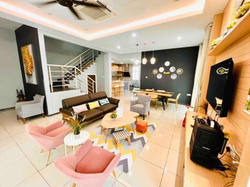 Kampung Bakau House | Sunday Villa 14 pax with jacuzzi pool