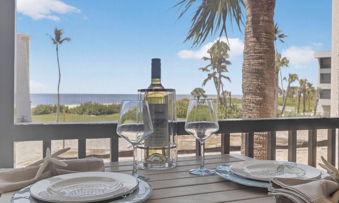 Sanibel Condo | Sundial B201 - Stunning Condo on Sanibel Beach - Steps to the Sand!
