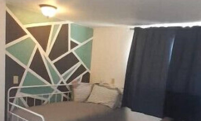 Sunland Estates House | Sunland Estates Surf Shack!
