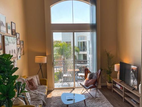 Marina del Rey Apartment | Sunny 1BDR centrally located in Marina del Rey