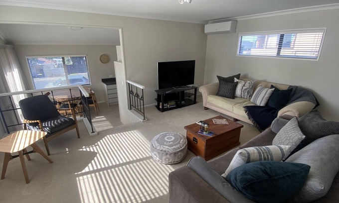 Mount Maunganui House | Sunny 2 Bedroom Unit