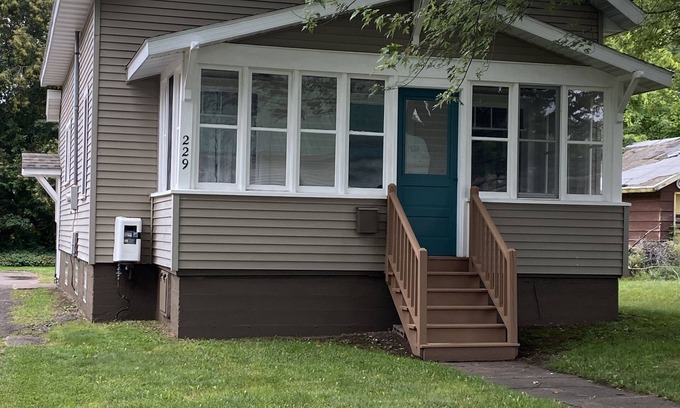 Ironwood House | Sunny 4 bedroom home in Ironwood, MI, Sleeps 6
