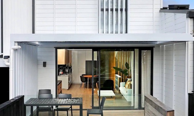 Greenlane - Ellerslie House | Sunny and Luxurious - Brand New Home in Remuera