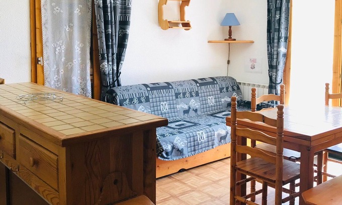 Montalbert Apartment | Sunny Apartment with Direct Slope Access and Cabin