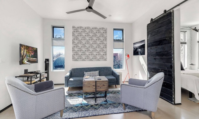 Santa Fe Apartment | Sunny Chic Baca Railyard Retreat: Balcony + Full Kitchen + Laundry