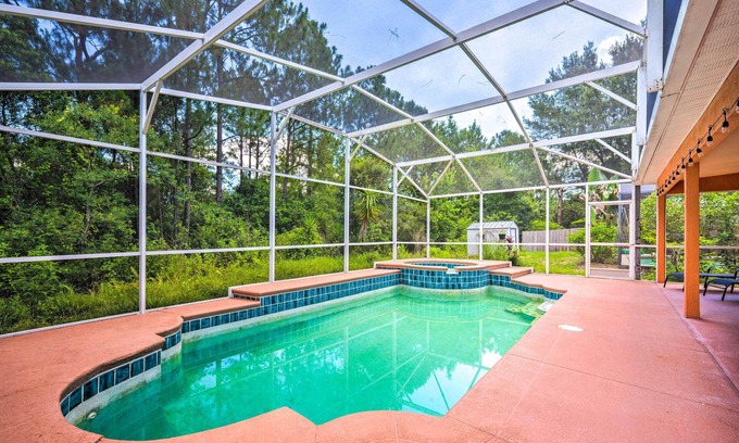Four Corners House | Sunny Clermont Retreat w/Lanai: 12 Mi to Disney!