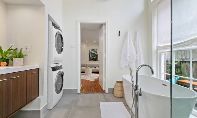 New Orleans House | Sunny Furnished Home in the Bywater