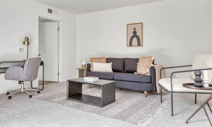 Los Feliz Apartment | Sunny Glendale 1BR w/ Gym, Pool & W/D, near Americana Mall, by Blueground