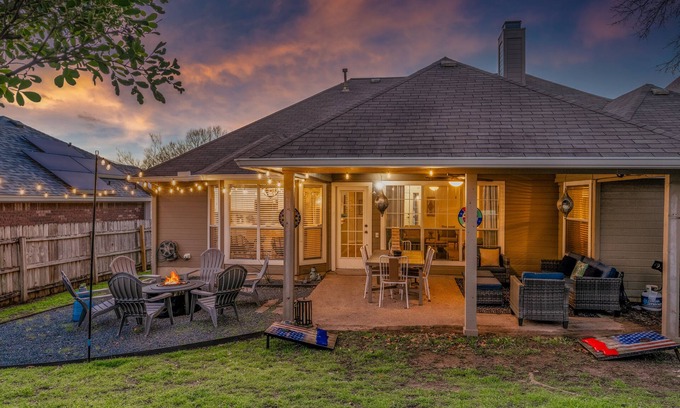 Wells Branch House | Sunny Haven: Open Concept Living w/Games Galore!