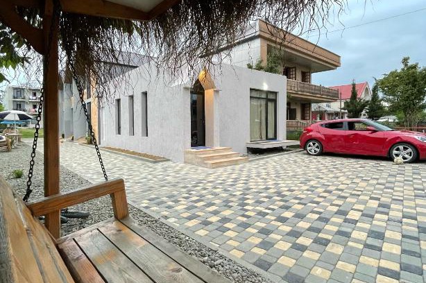 Kobuleti Apartment | Sunny Huts