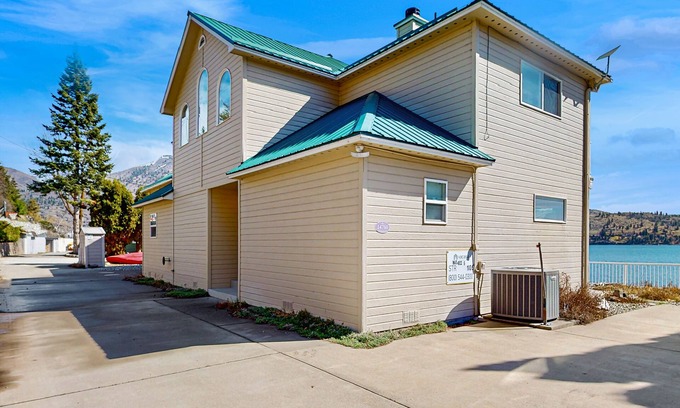 Chelan House | Sunny, lakefront home with huge patio, floating dock & 2 buoys