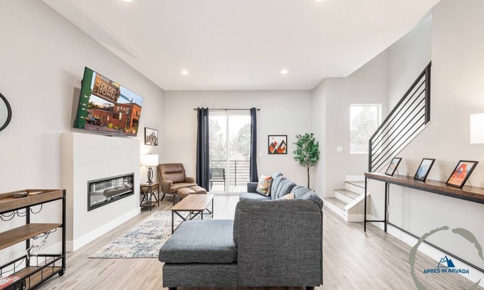 Denver House | Sunny, modern home to work & play near Olde Town