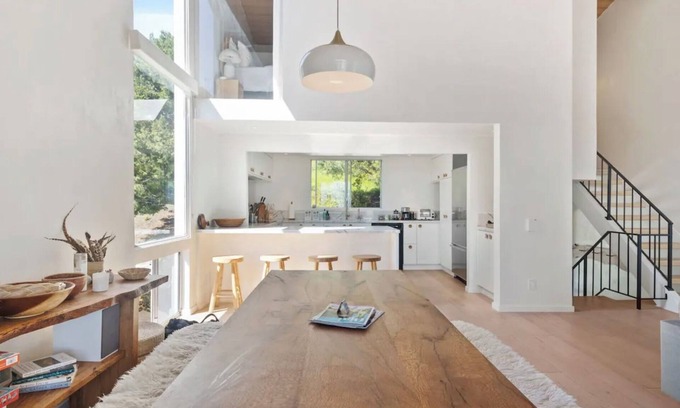 Central Malibu House | Sunny Ocean View Townhouse in Malibu!