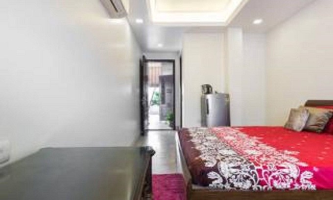 Sarojini Nagar Apartment | Sunny South Delhi Studio