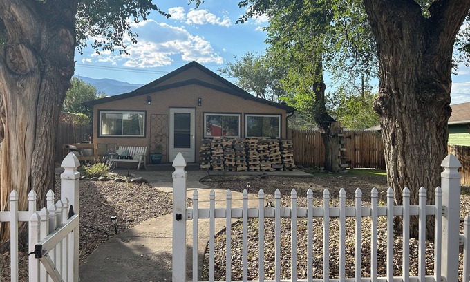 Colorado Springs House | Sunny Westside home near trails