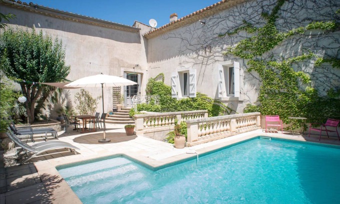 Poilhes House | Sunny Winemaker's House in Canal du Midi Village with Pool near Beaches