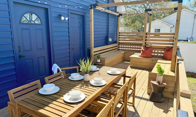 Morehead City House | Sunnyside Bungalow Family & Groups Retreat