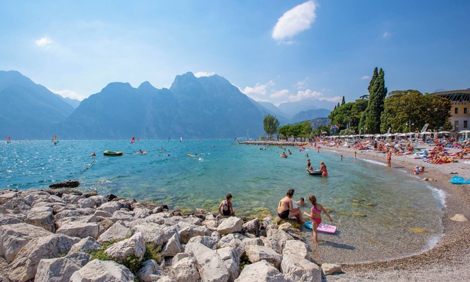 Riva del Garda Apartment | Sunrise On The Garda Lake