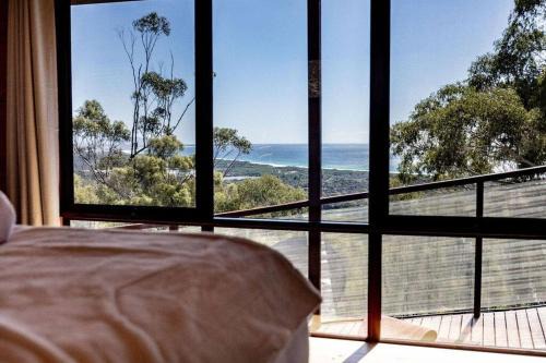 Bicheno House | Sunrise Place - Above the Trees