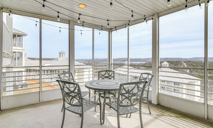 Kimberling City Condo | Sunrise Views & Pool Access: Table Rock Lake Condo