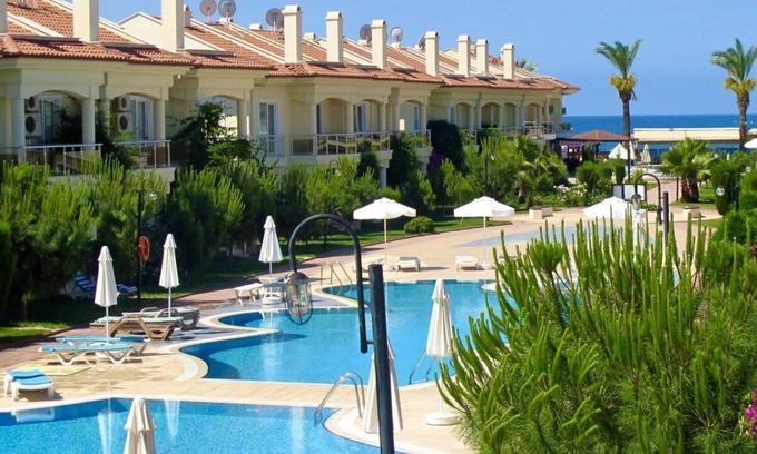 Ciftlik Apartment | Sunset Beach Club
