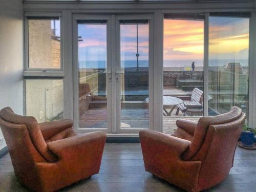 Seaford House | Sunset Beach House By Air Premier