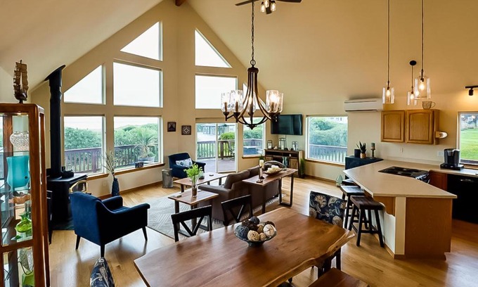 Pacific Beach House | Sunset Beach