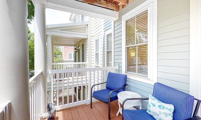 Sunset Island House | Sunset Island Townhouse w/Private W/D, WiFi, Shared Pool, AC - Relax and Unwind