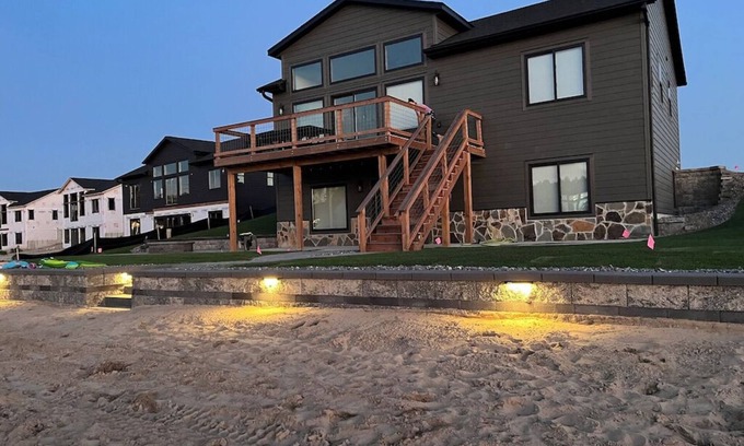 New Lisbon House | Sunset Lake Paradise new 4-bedroom lake house with private beach, WiFi, and AC