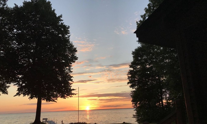 Isle House | Sunset on Mille Lacs
