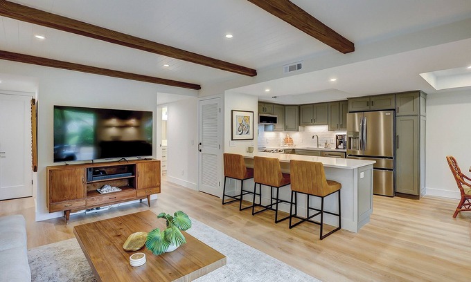 South Beach Villa | Sunset Rentals- 1678 St. Andrews