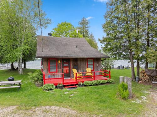 Baileys Harbor House | Sunset Shores - Kangaroo Kabin #6 by Simple Life Rentals