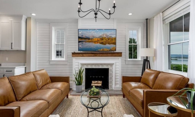 Wormleysburg House | Sunset Stay at 608 Su
