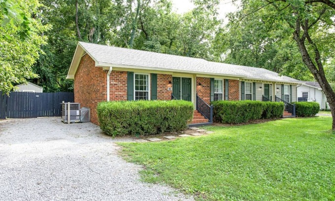 Murfreesboro House | Sunset Stay: Pet-Friendly, 2bed, 1 bath