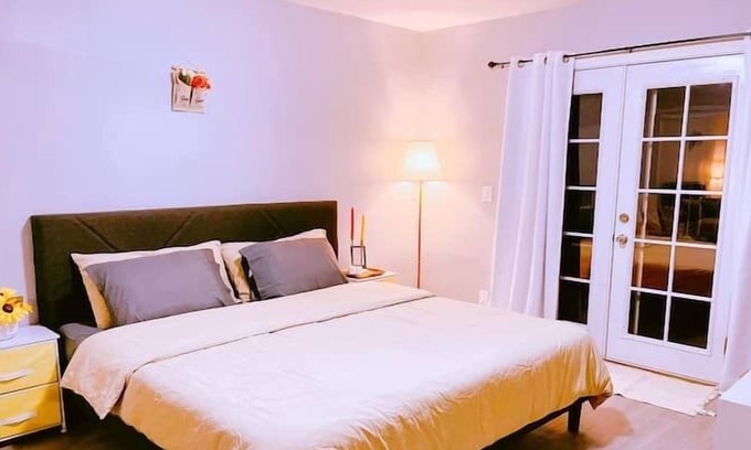West Covina House | Sunset Studio with backyard by Zen Living