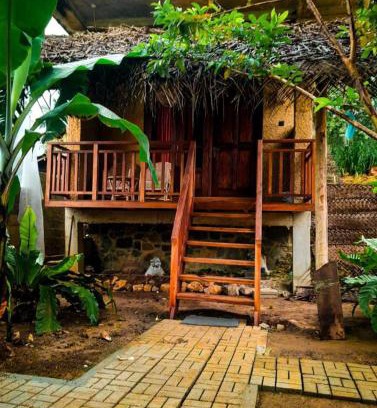 Tangalle Ski Chalet | Sunset view cabana