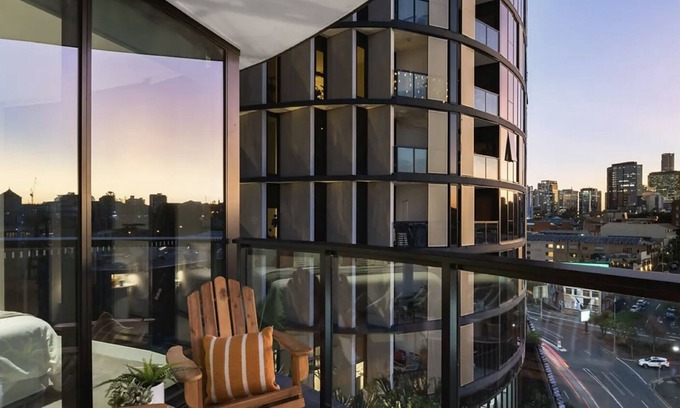 Fortitude Valley Apartment | *SUNSET view RESORT apartment BEST location*
